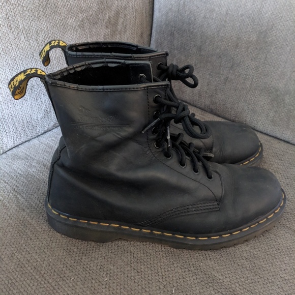 dr martens soft leather 1460